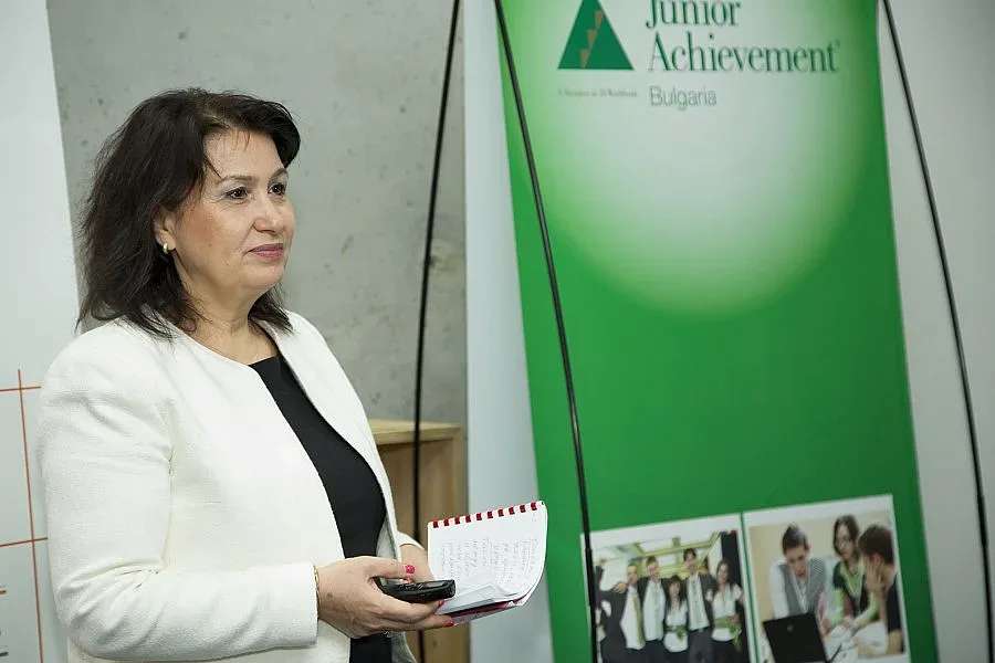 Каква е ролята на банките за управлението на парите ни?