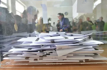 Гневни избиратели нахлуха в секция в Бурса