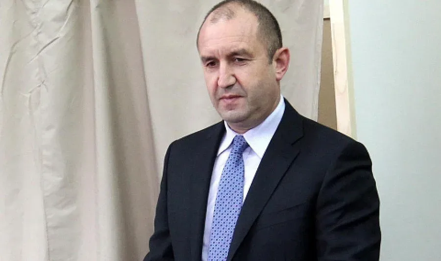 Румен Радев гласува за модерна и просперираща България