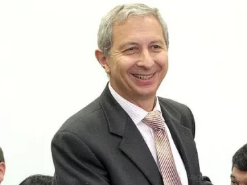 Герджиков гласува и пожела правителство до месец