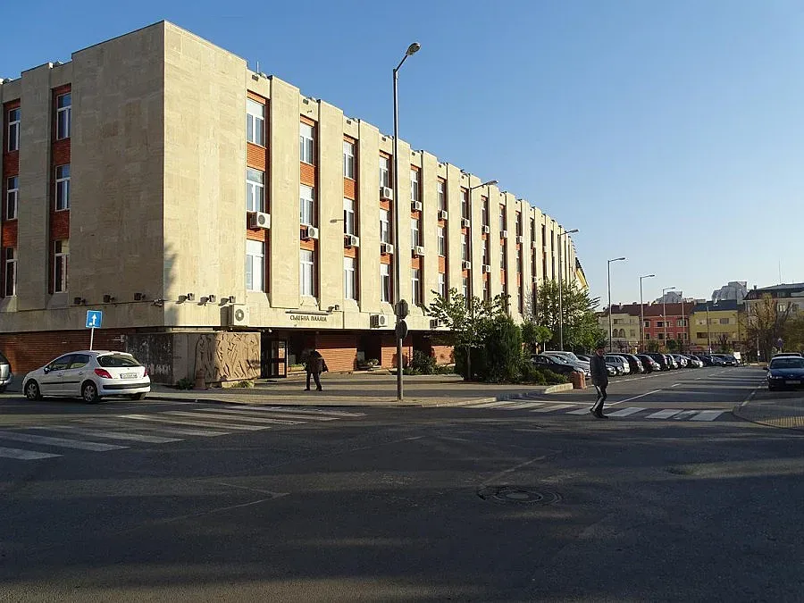 Искат постоянен арест за търгаш на гласове