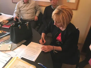 Манолова лично написа споразумението на миньорите от Оброчище