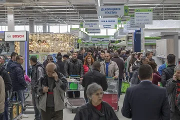 Изцяло обновеният „Практикер" в град Бургас отвори врати