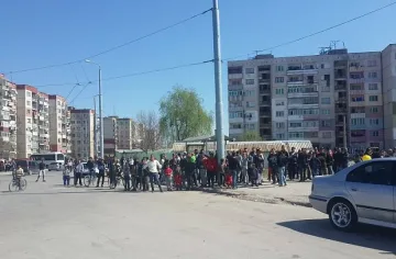 Бият полицай в Столипиново за забележка