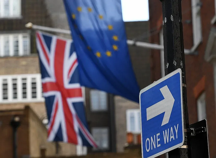 След Брекзит: Висшистите напускат най-масово