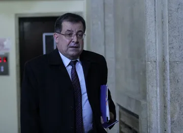 Бозуков: Нямах право да сляза при протестиращите