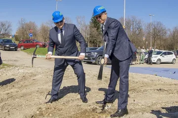 „Практикер" започва изграждането на хипермаркет в Шумен