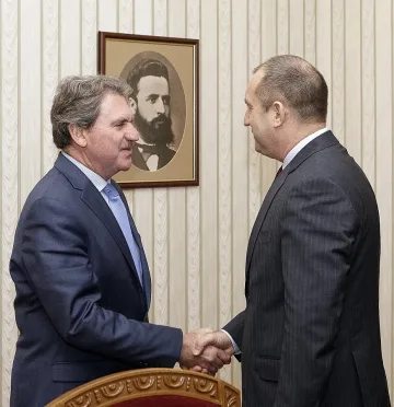 Президентът Радев си пожела повече тенисисти като Григор