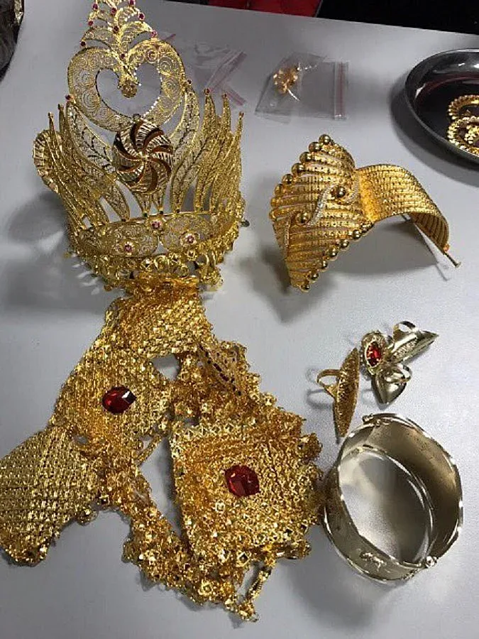 Хванаха златни бижута за 50 000 лв.