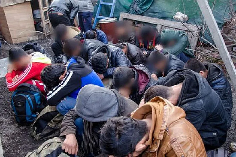 Потокът от мигранти на турската граница се е свил