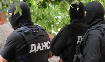 Гоним още двама турци от България