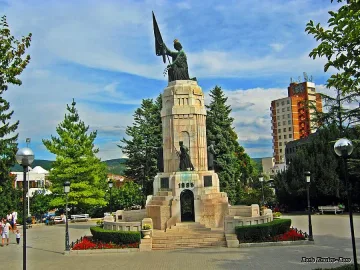 Позор! Ограбиха паметник във Велико Търново
