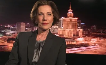 Отнемат дипломатическия паспорт на Поптодорова