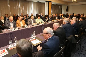 Корнелия Нинова пред ректорите: Ще търсим национално съгласие за образованието