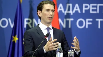 Курц иска ограничаване на социалните помощи за мигранти от ЕС
