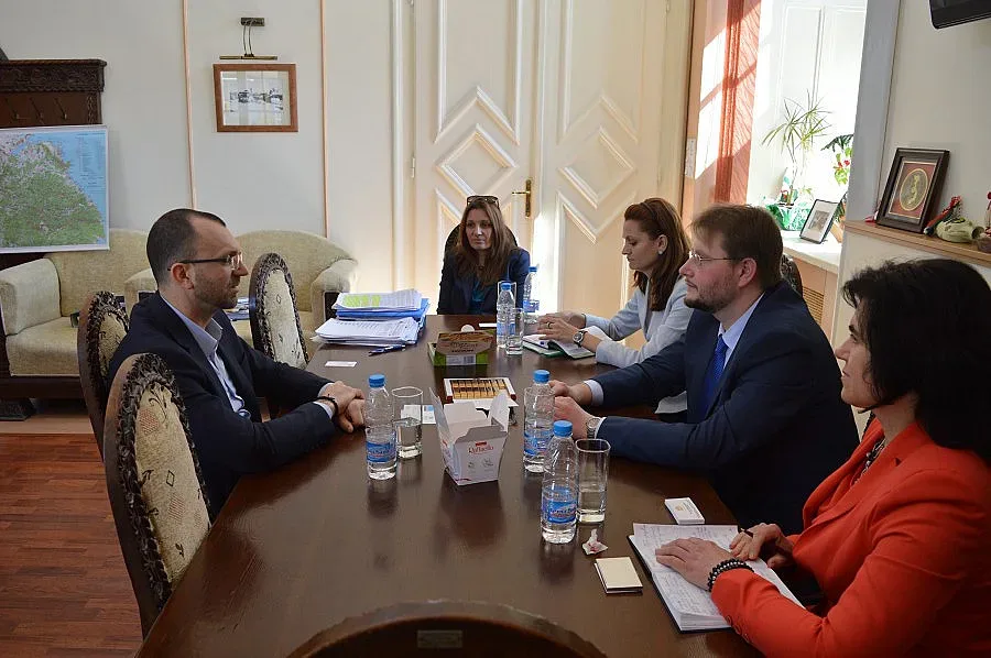 Искат по-гъвкава администрация и финансиране на индустриалната зона в Равнец