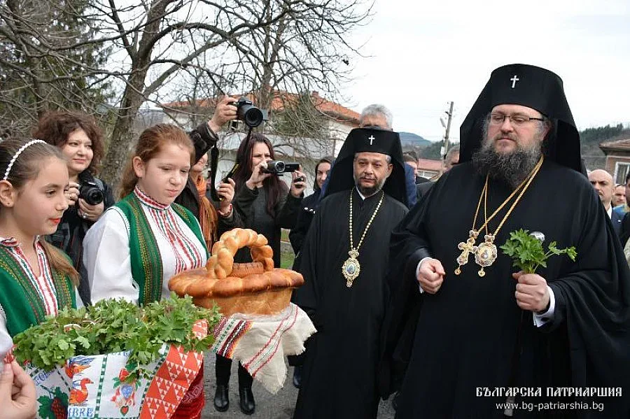 Зверино първо се радва на митрополит Григорий