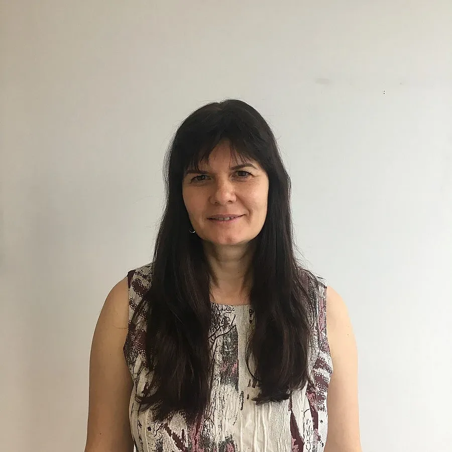 Дойде време България да излезе от пашкула