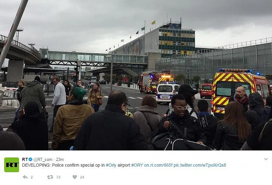 Застреляха мъж на парижко летище