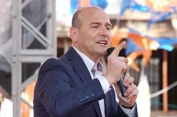 Турция  ще залива Европа с 15 000 бежанци на месец