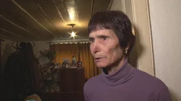 Младежи пребиха пенсионерка за 60 лв.