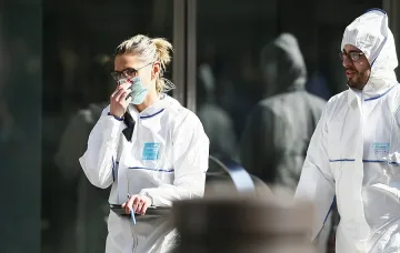 Франция тика бомбата към Гърция