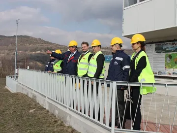 В Панагюрище успешно работи проекта за дуално образование