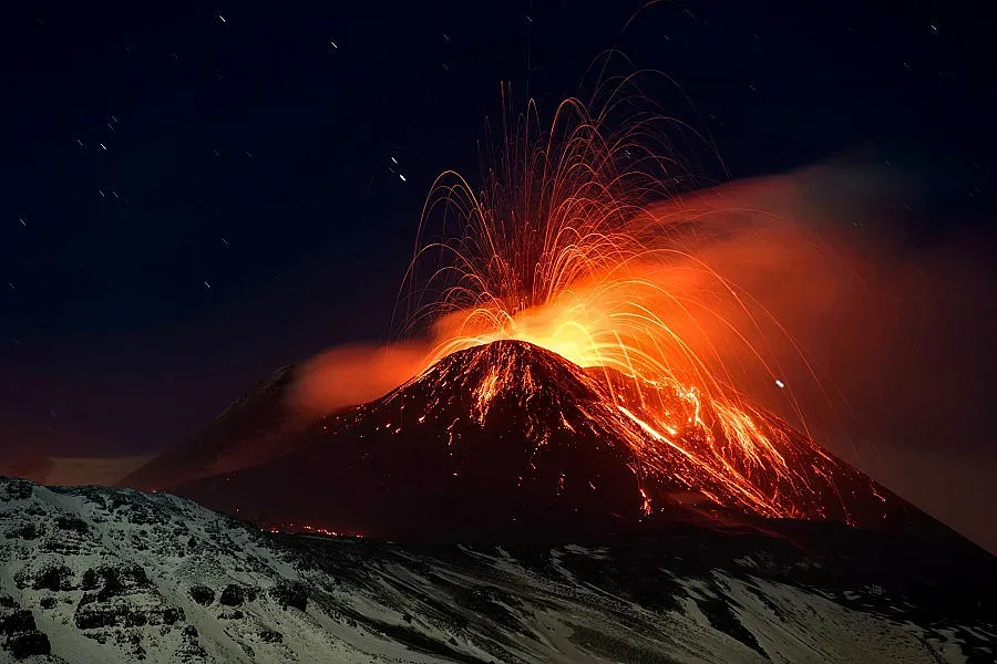 Етна изригна отново