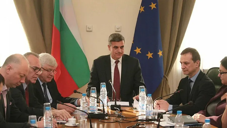 Вицепремиерът: Има сигнали за купуване на гласове