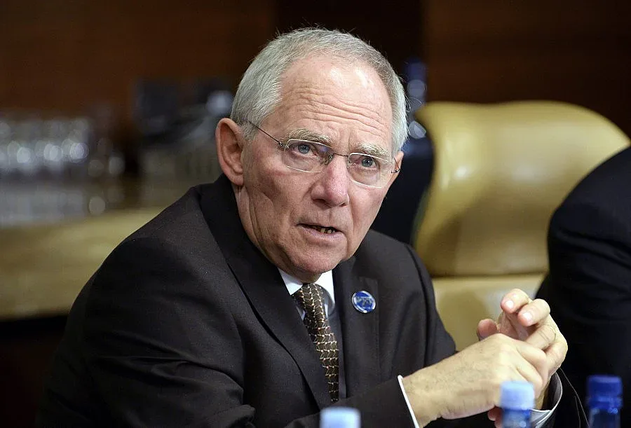 Пратиха бомба на Шойбле