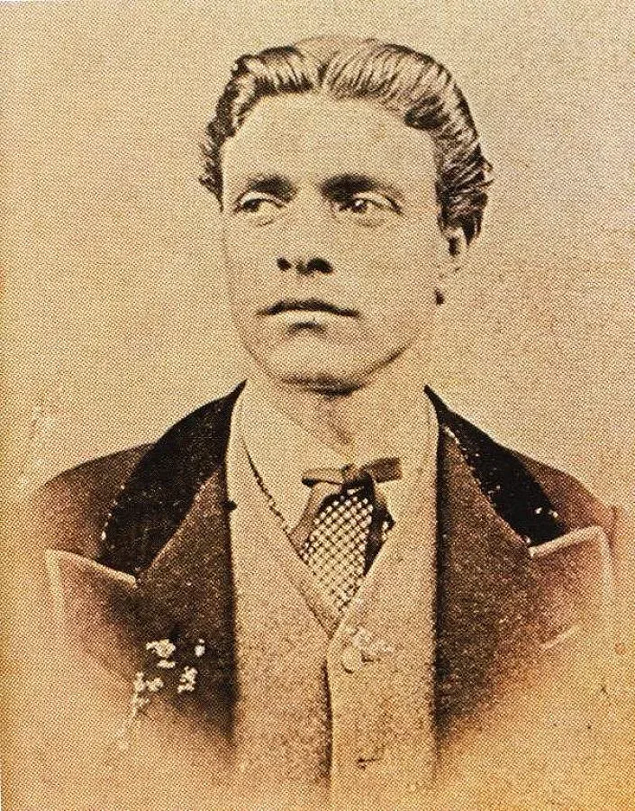 Реконструират паметника на Левски в Ловеч