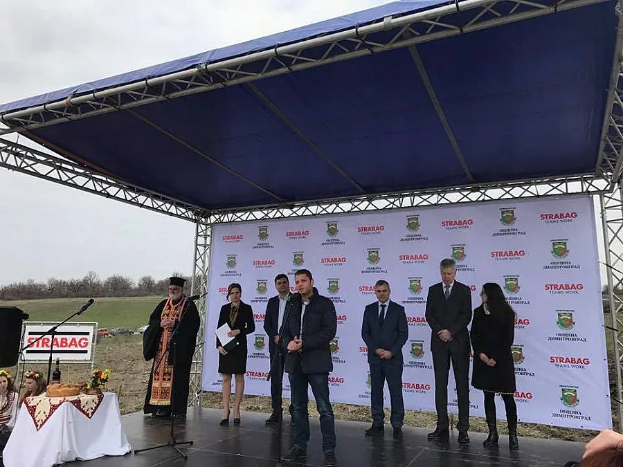 Делян Добрев: Не правим просто първи копки