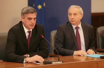 Подсилваме секциите в чужбина за изборите