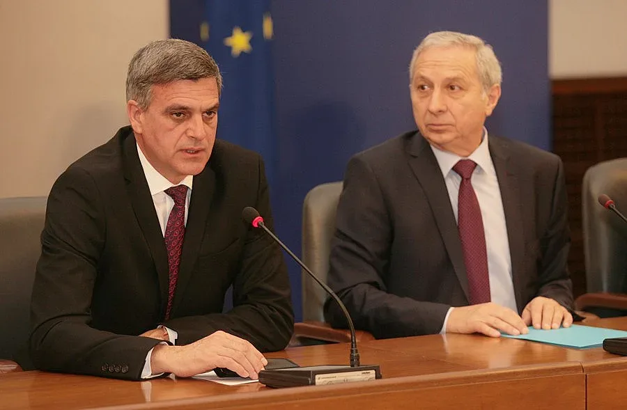 Подсилваме секциите в чужбина за изборите