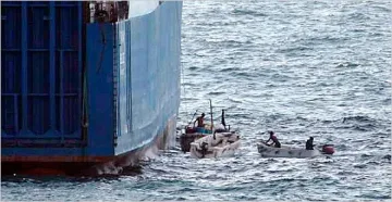 Сомалийските пирати пак удариха