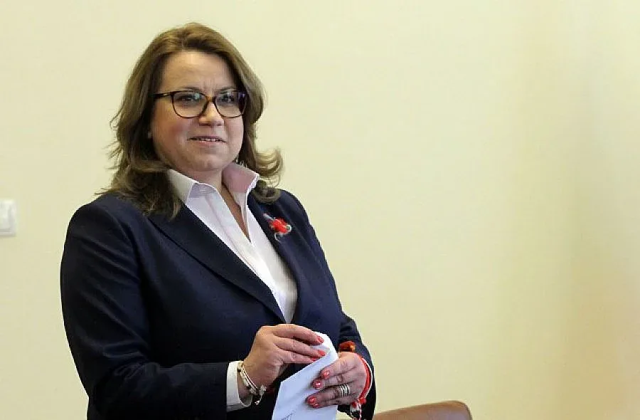 Златева: Не са обсъждани кандидатури за еврокомисар