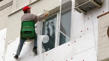 Откриват единствения безплатно саниран блок в Банско