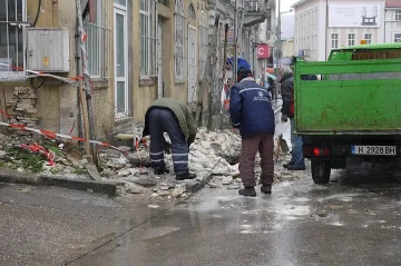 Общината в Шумен скочи заради историческа сграда