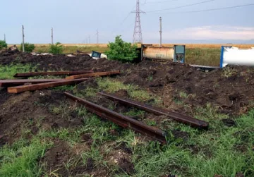 Крадци предават жп релса на вторични суровини