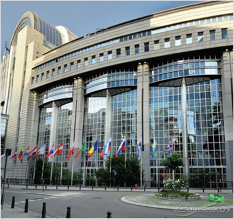 ЕС съкращава парите за Анкара