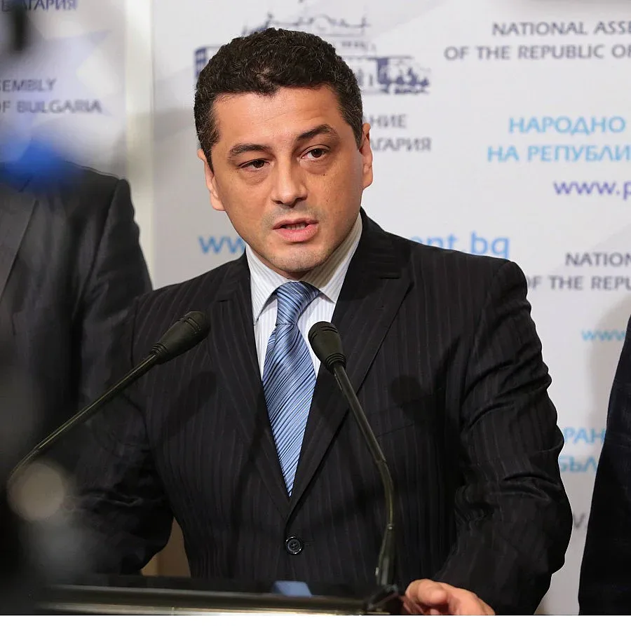 БСП заяде Бойко за гардовете на НСО