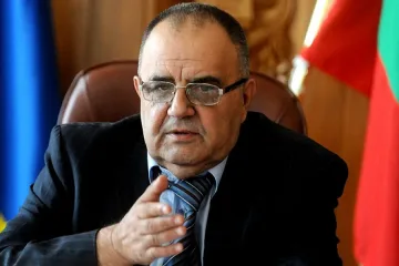 Македонците да се върнат към българската си същност