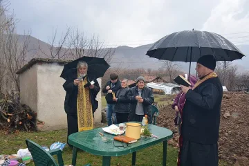 Село строи параклис върху древно оброчище