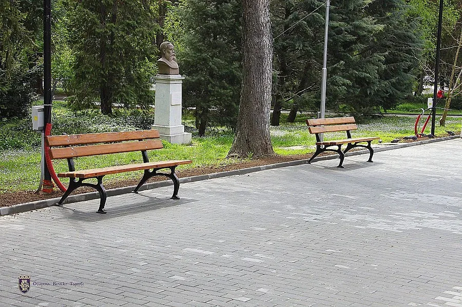 Велико Търново пропищя от вандали