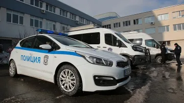 Пианде открадна кола и дете