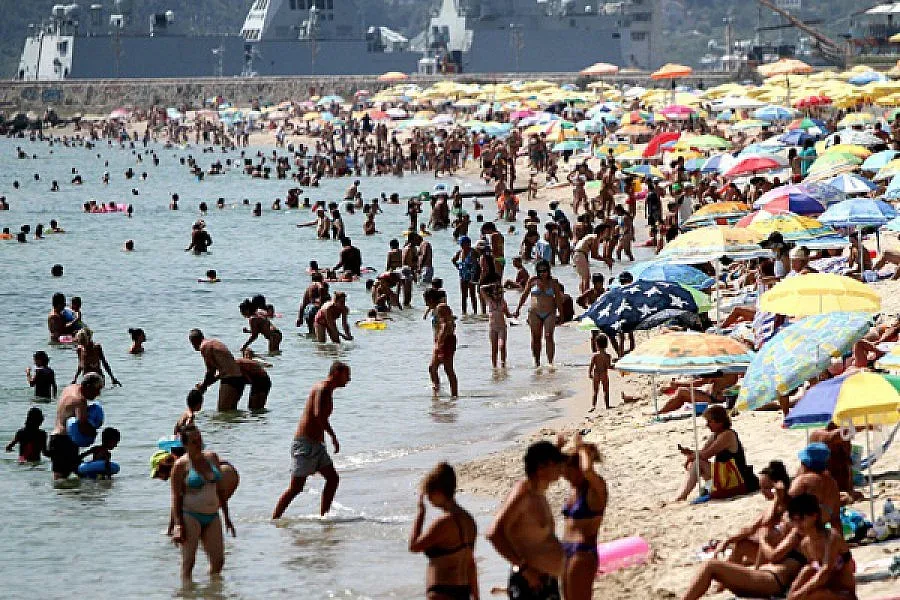 Френските туристи се връщат по родното Черноморие