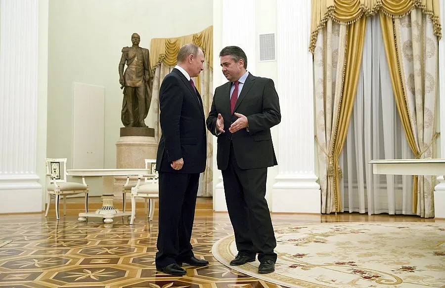 Путин покани Меркел в Русия