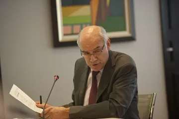 Шефът на КЕВР няма да прави изявления до изборите