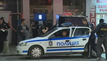 МВР и ДАНС претърсват мигрантите