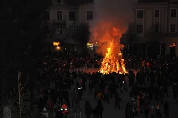 Огън на свободата запалиха в Разлог